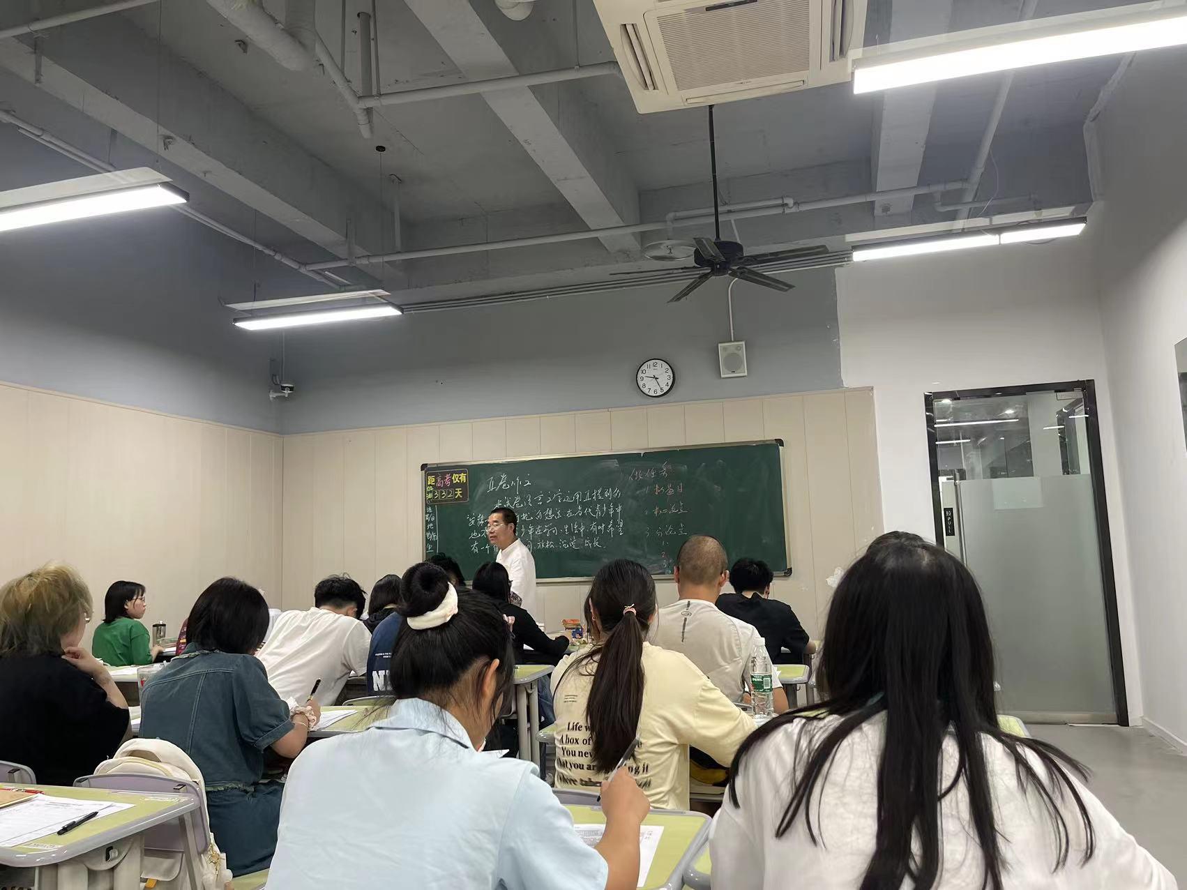 【高考備考】每天5道題，考試不丟分——理解性默寫天天練 ·  2
